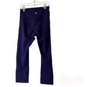 Lululemon In Movement Crop size 4 purple, eggplant color